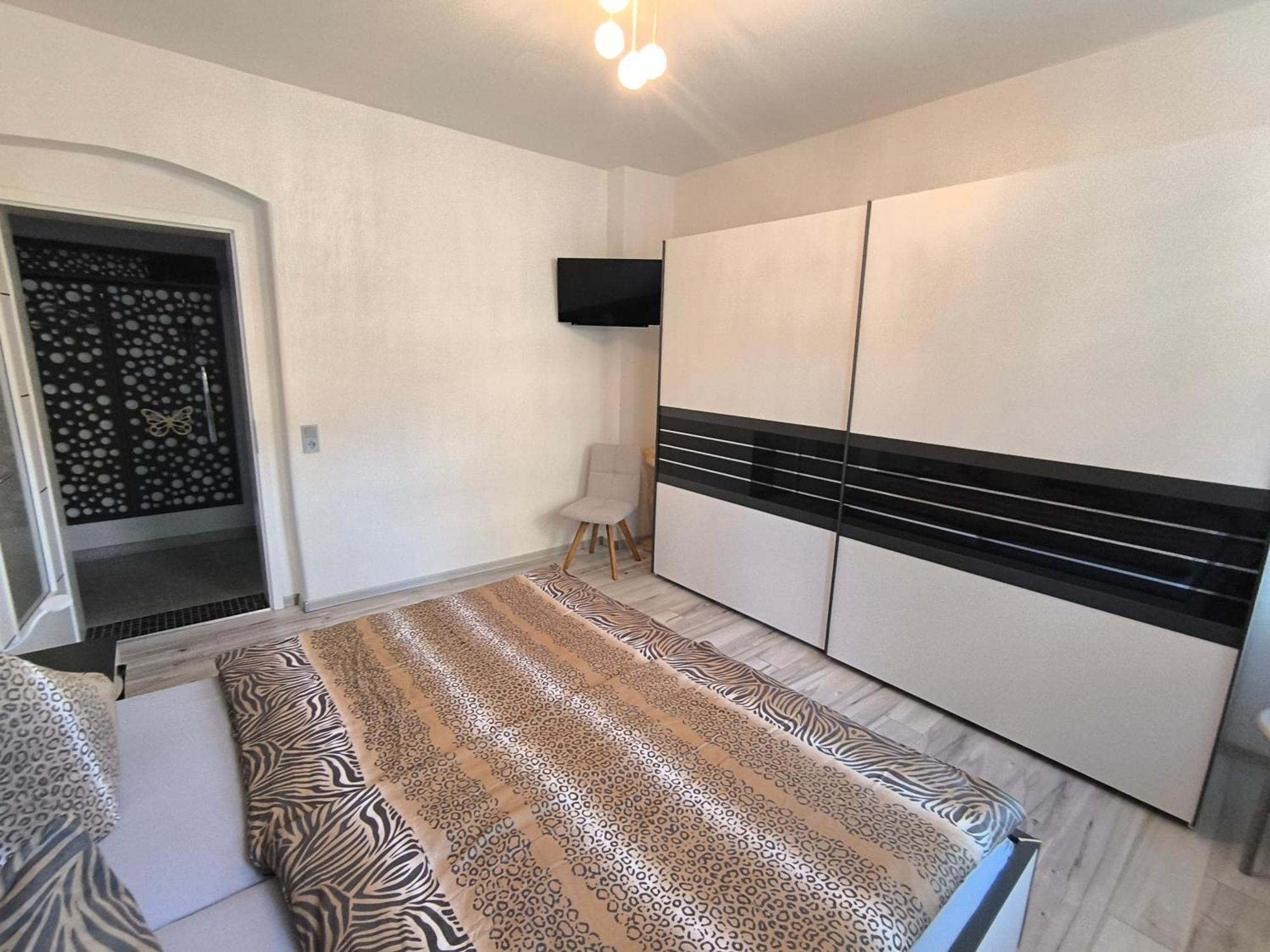 Hochwertige Ferienwohnung/Zentrumsnahe Lage! Reichenbach im Vogtland Esterno foto